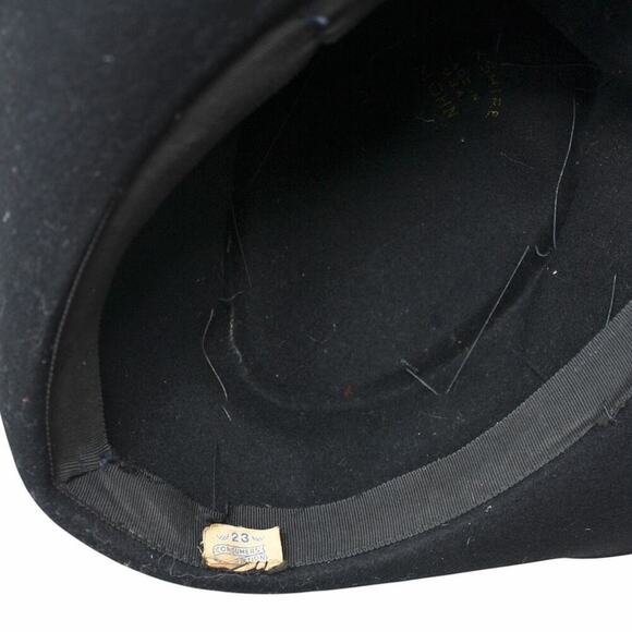 Vintage 1940s Hat Black Shaped Wide Brim w Velvet Appliques Net Veil - Hey Viv - Picture 7 of 8